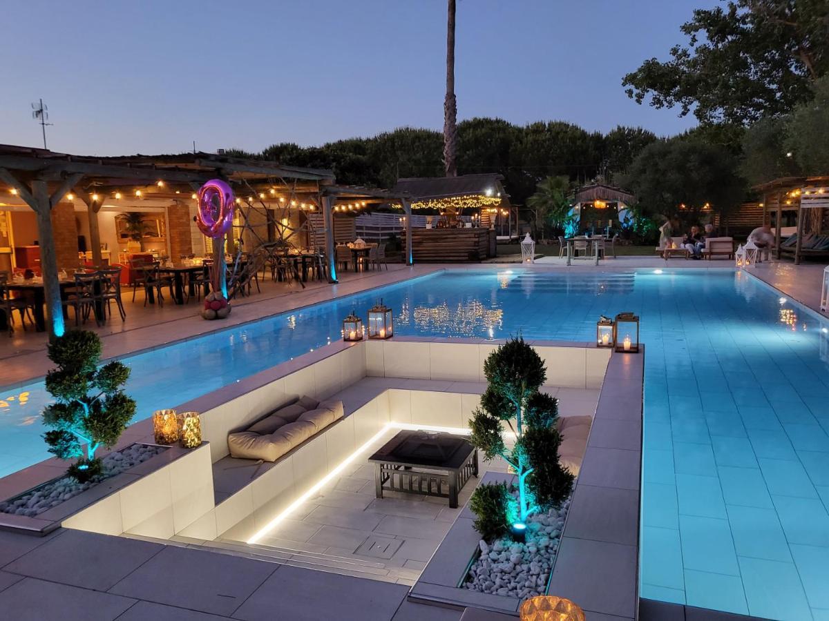 Paradise Ranch Hotel Borgo Sabotino Exterior photo